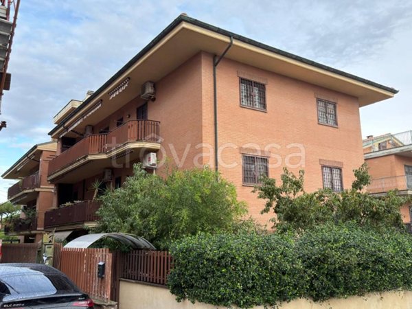 appartamento in vendita a Marino in zona Santa Maria delle Mole