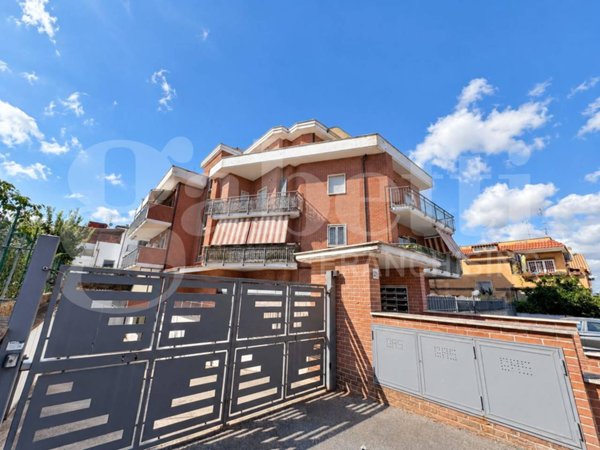 appartamento in vendita a Marino in zona Poggio delle Mole