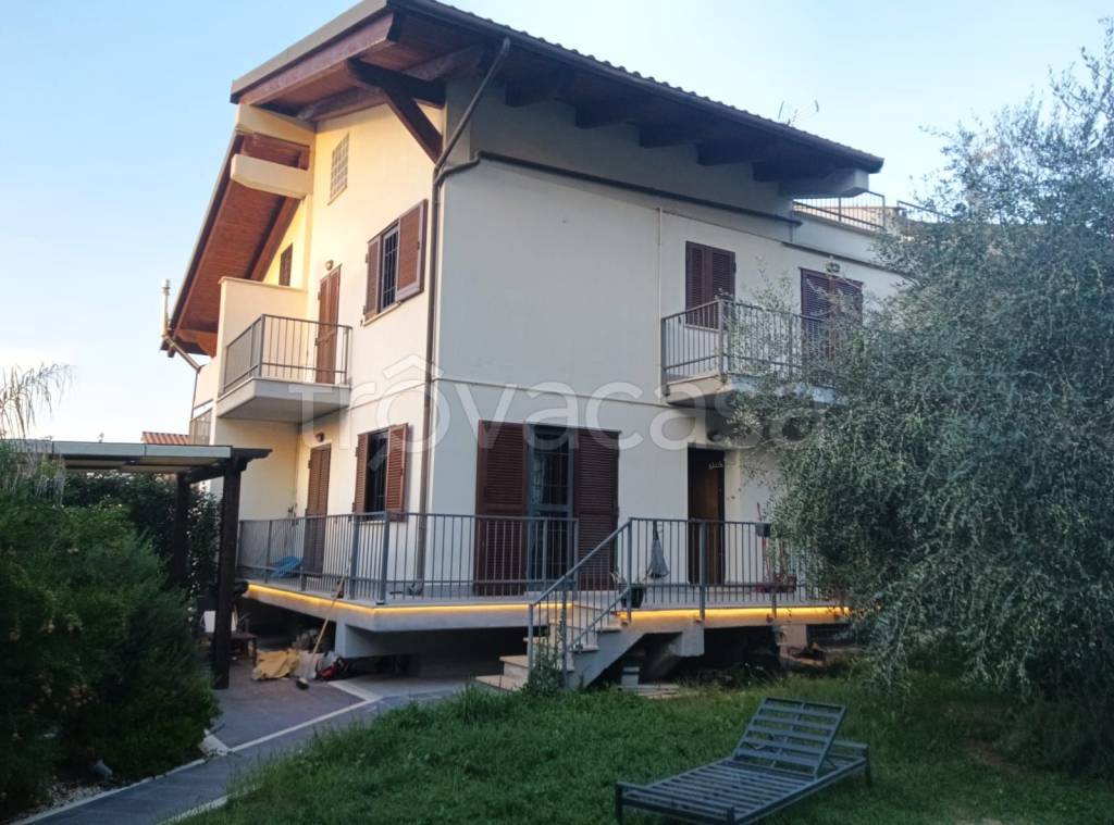 casa indipendente in vendita a Marino
