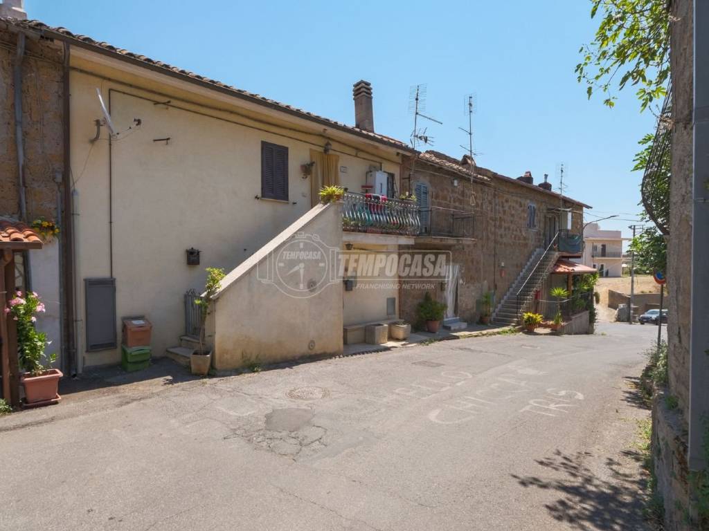 appartamento in vendita a Mazzano Romano