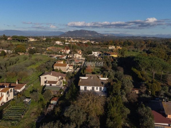 casa indipendente in vendita a Mazzano Romano