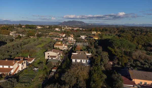 casa indipendente in vendita a Mazzano Romano