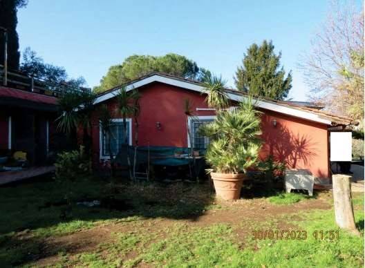 intera palazzina in vendita a Mazzano Romano