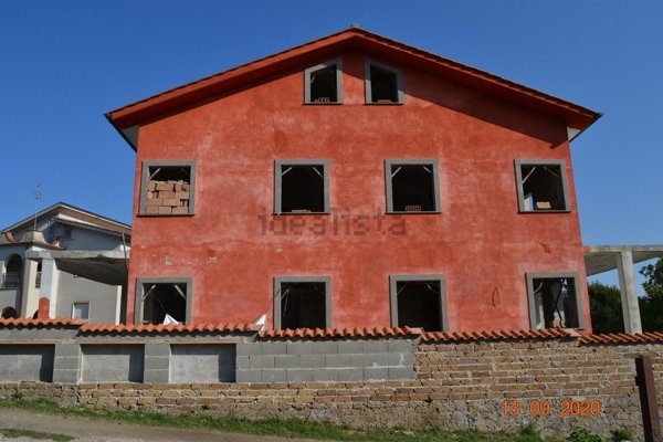 casa indipendente in vendita a Mazzano Romano