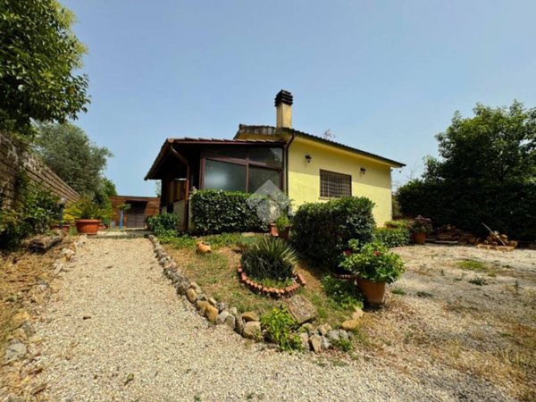 casa indipendente in vendita a Mazzano Romano