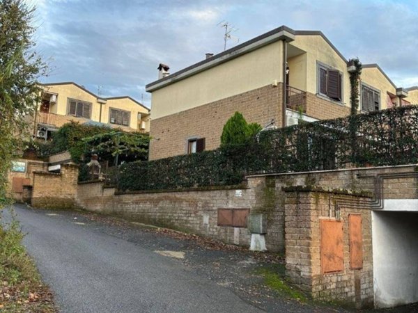 casa indipendente in vendita a Mazzano Romano