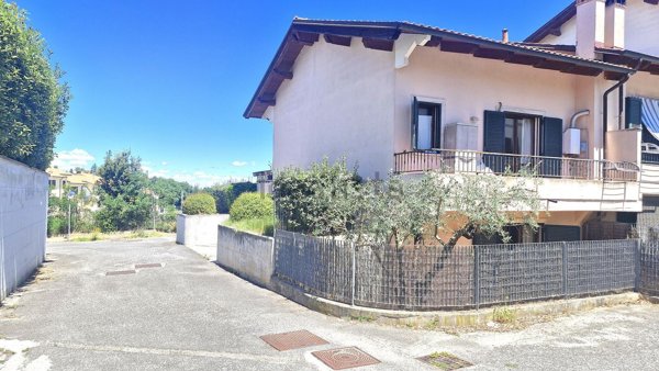 casa indipendente in vendita a Mazzano Romano