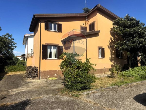 casa indipendente in vendita a Mazzano Romano
