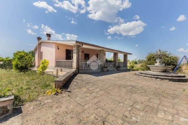 casa indipendente in vendita a Mazzano Romano