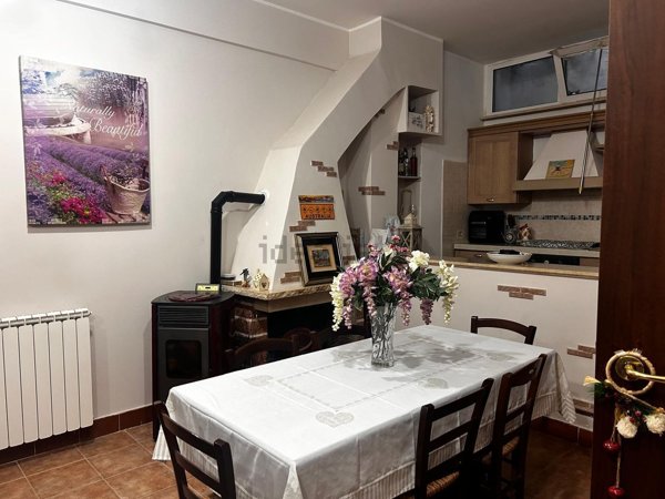 casa indipendente in vendita a Mazzano Romano