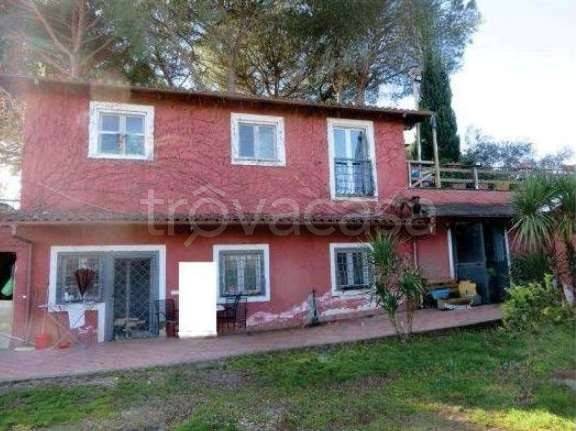 casa indipendente in vendita a Mazzano Romano