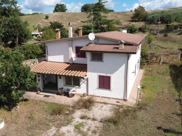 casa indipendente in vendita a Mazzano Romano