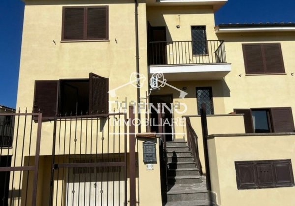 casa indipendente in vendita a Mazzano Romano
