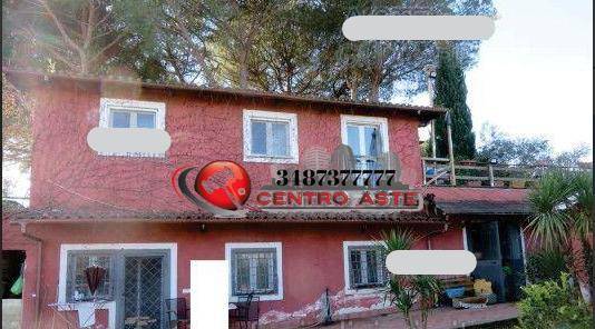 casa indipendente in vendita a Mazzano Romano