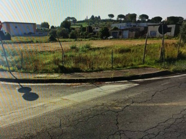 terreno edificabile in vendita a Mentana
