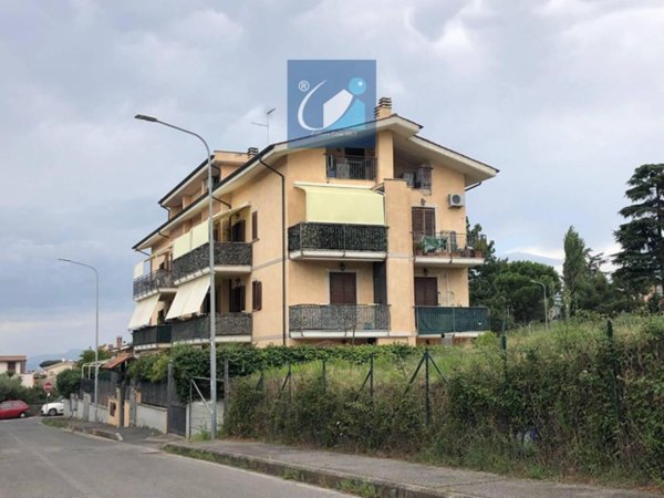appartamento in vendita a Mentana