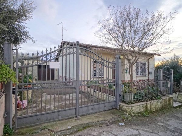 casa indipendente in vendita a Mentana