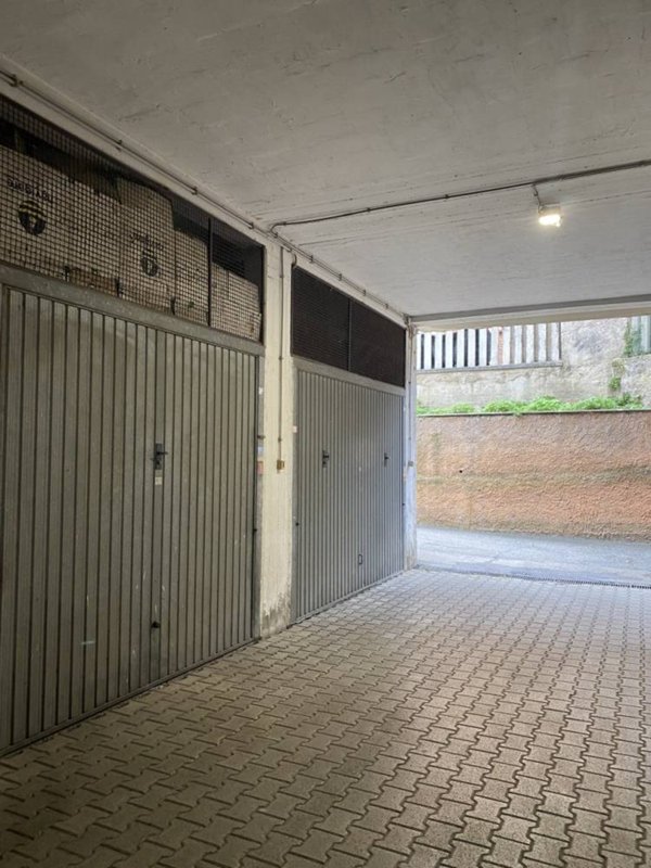 locale di sgombero in vendita a Mentana
