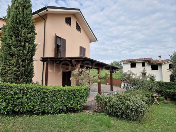 casa indipendente in vendita a Mentana