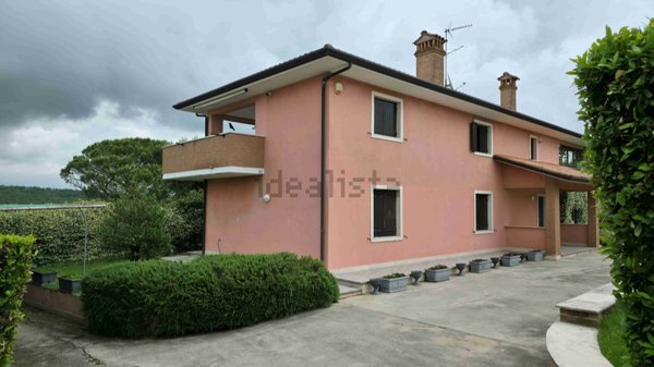 casa indipendente in vendita a Mentana