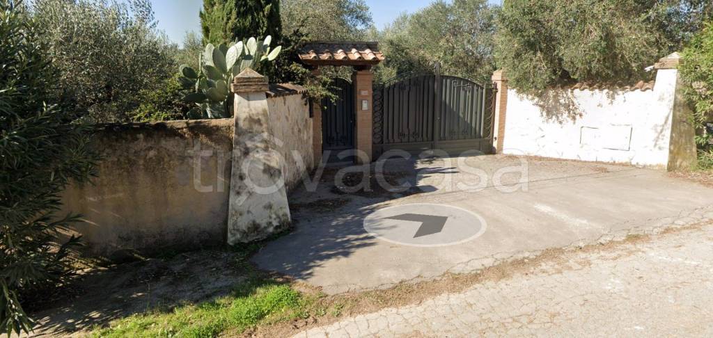 casa indipendente in vendita a Mentana