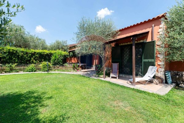 casa indipendente in vendita a Mentana