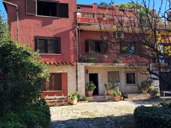 casa indipendente in vendita a Mentana