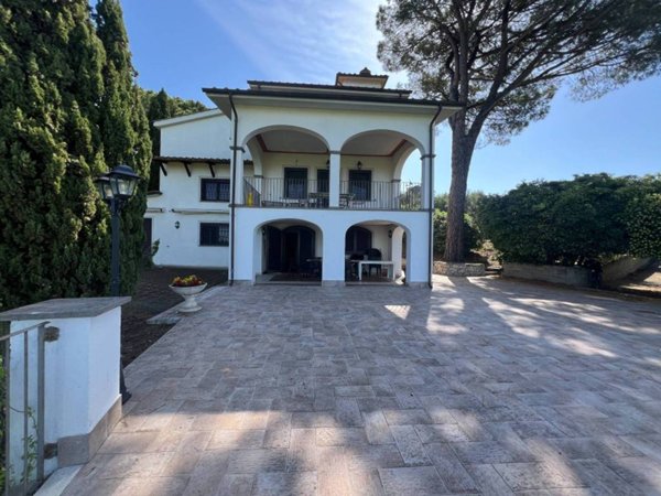 casa indipendente in vendita a Mentana