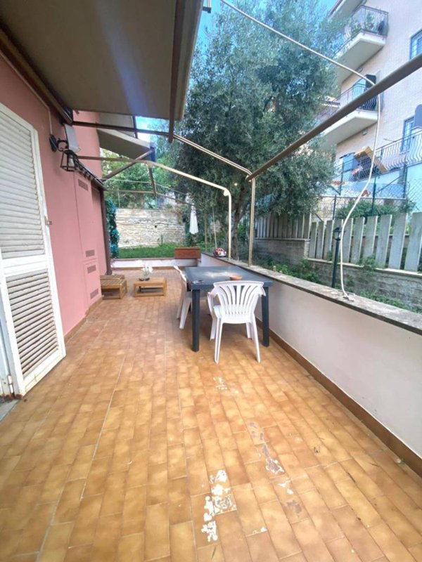 casa indipendente in vendita a Mentana