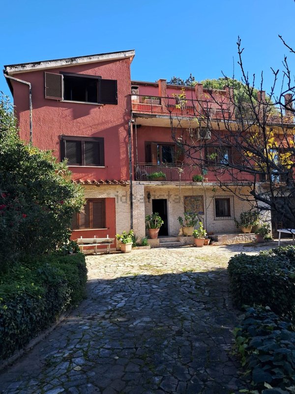 casa indipendente in vendita a Mentana