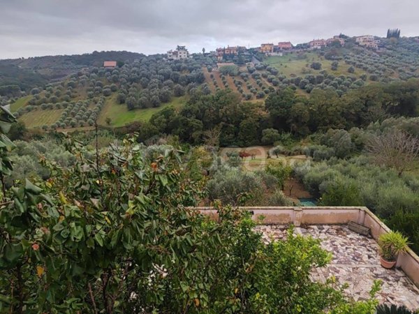 casa indipendente in vendita a Mentana