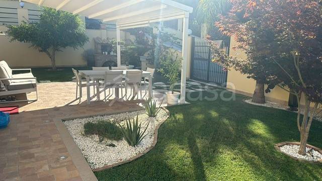 casa indipendente in vendita a Mentana