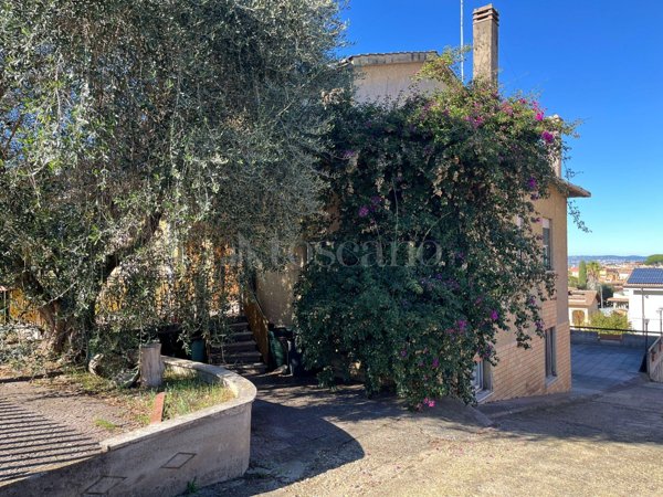 casa indipendente in vendita a Mentana