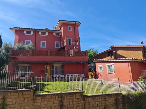 casa indipendente in vendita a Mentana