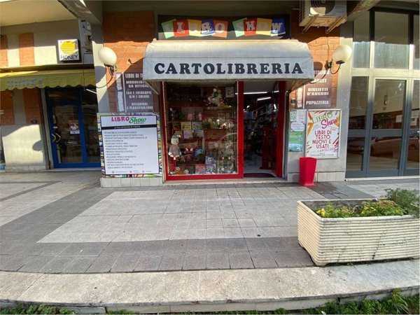 negozio in vendita a Mentana
