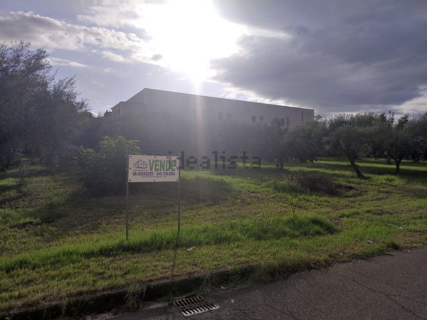 terreno edificabile in vendita a Mentana