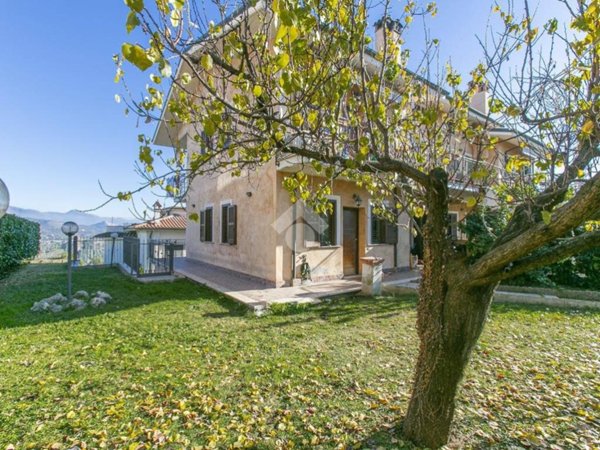 appartamento in vendita a Mentana