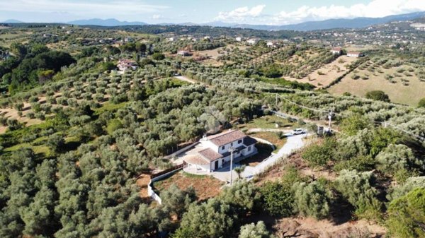 casa indipendente in vendita a Mentana