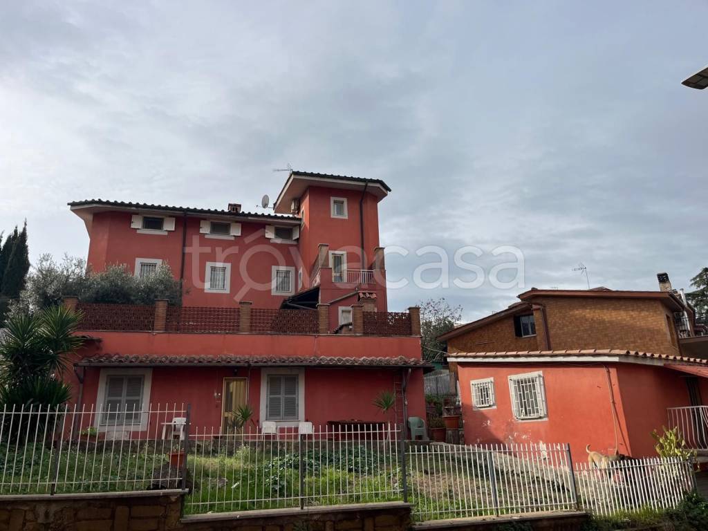 casa indipendente in vendita a Mentana