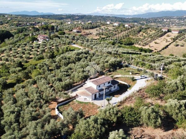 casa indipendente in vendita a Mentana