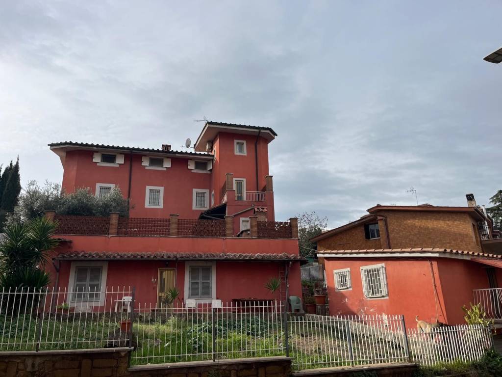 casa indipendente in vendita a Mentana