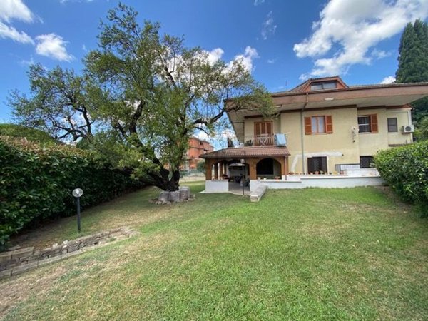 appartamento in vendita a Mentana