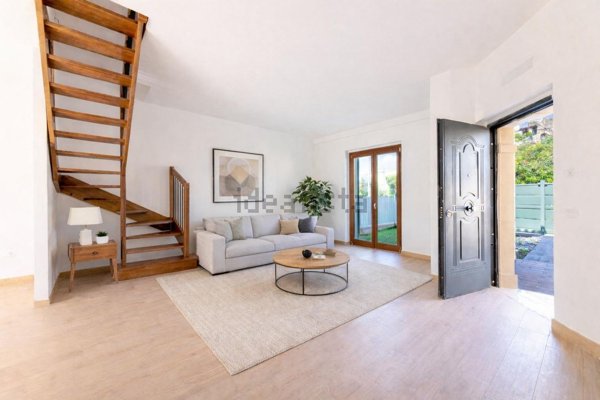 casa indipendente in vendita a Mentana