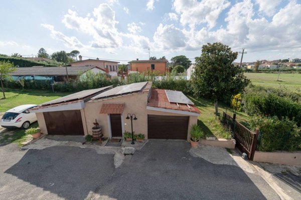 casa indipendente in vendita a Mentana