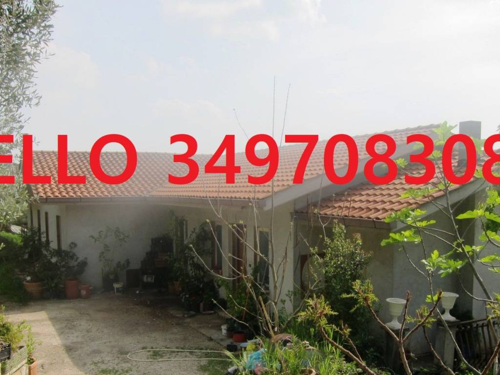 casa indipendente in vendita a Mentana