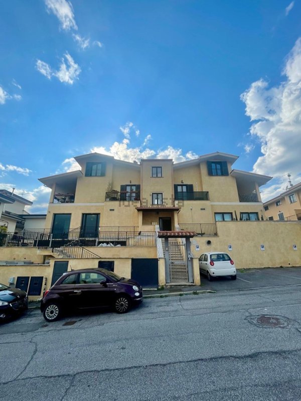 appartamento in vendita a Mentana