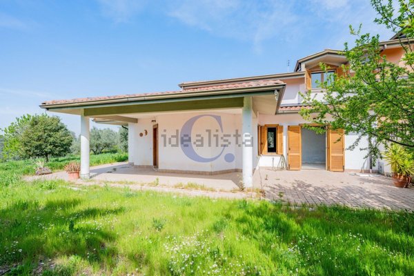 casa indipendente in vendita a Mentana