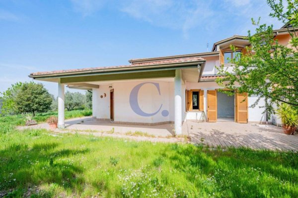 casa indipendente in vendita a Mentana