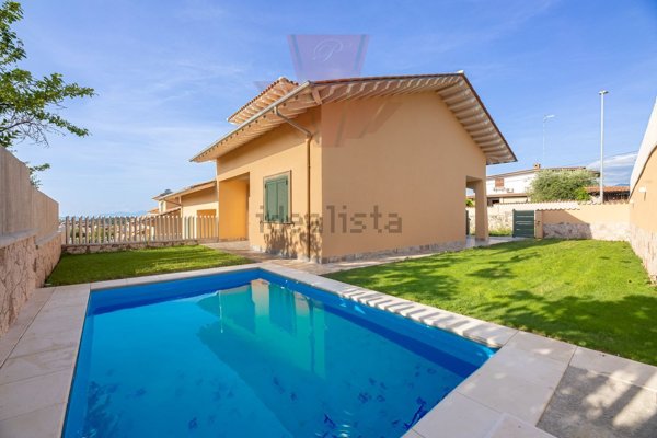 casa indipendente in vendita a Mentana