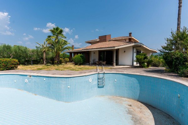 casa indipendente in vendita a Mentana